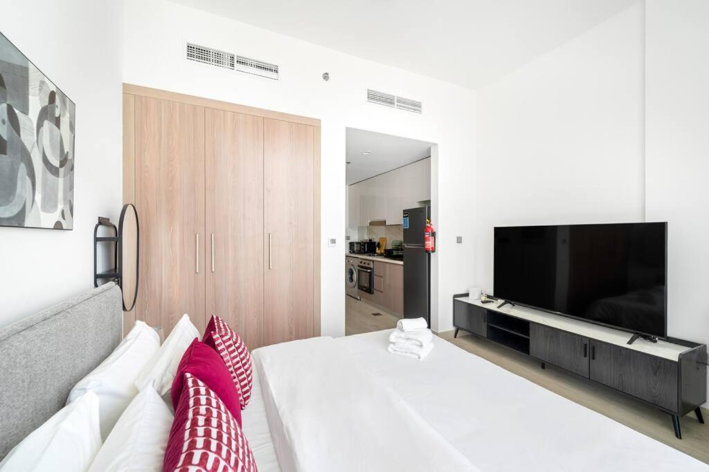 Modern Studio Apartment In Meydan One, Close To Downtown & Dubai Mall Apartment