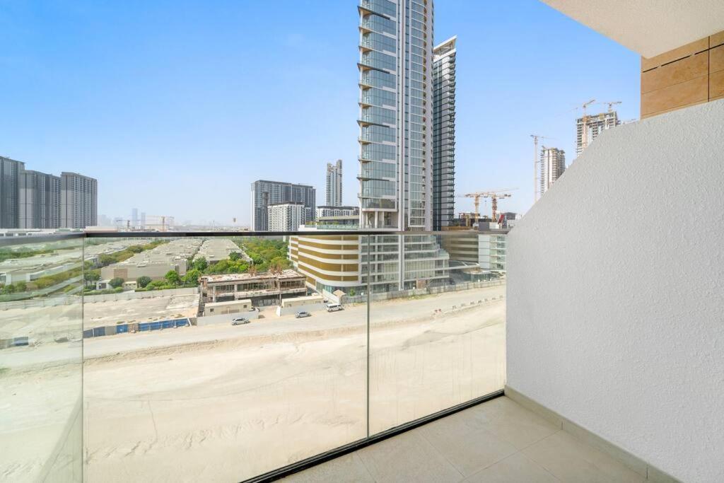 Modern Studio Apartment In Meydan One, Close To Downtown & Dubai Mall
